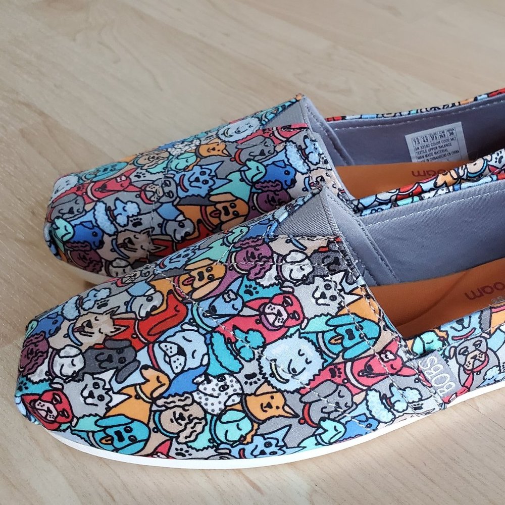 Skechers BOBs for Dogs Posh Pups Slip-On Flat Memory Foam Shoes Size 7.5